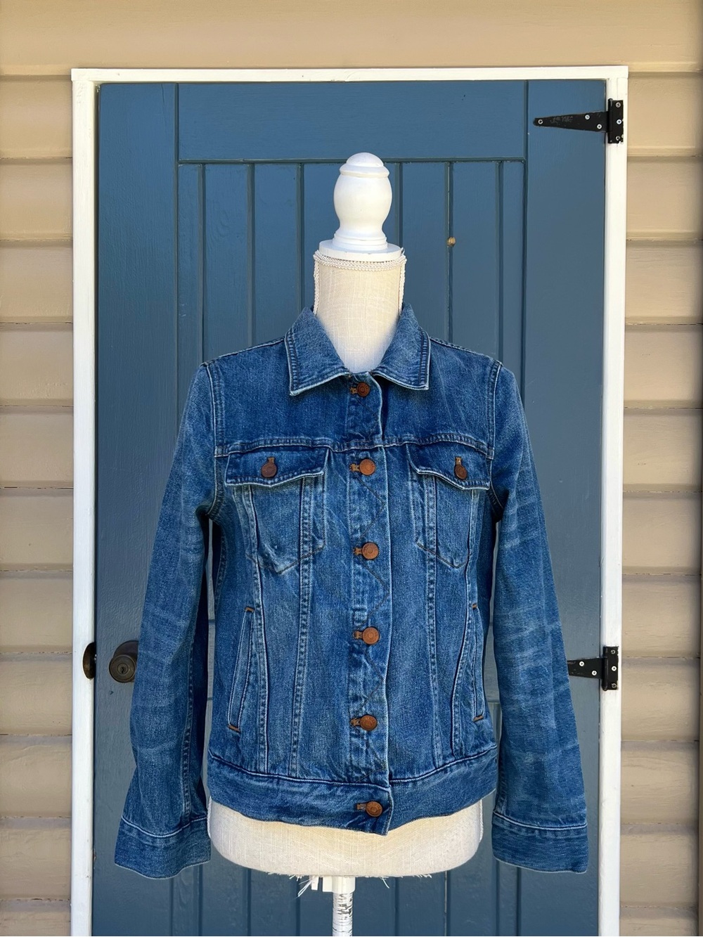 Madewell Trucker Denim Jacket Medium Wash, Women’s Size Large